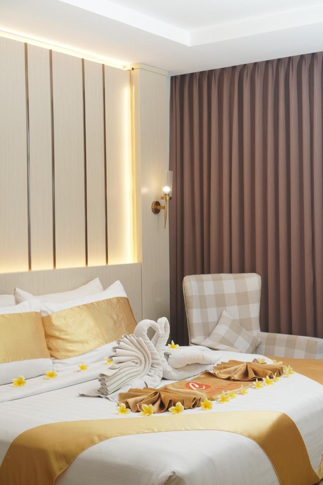 Cavinton Hotel Malioboro Yogyakarta By Tritama Hospitality Exterior foto