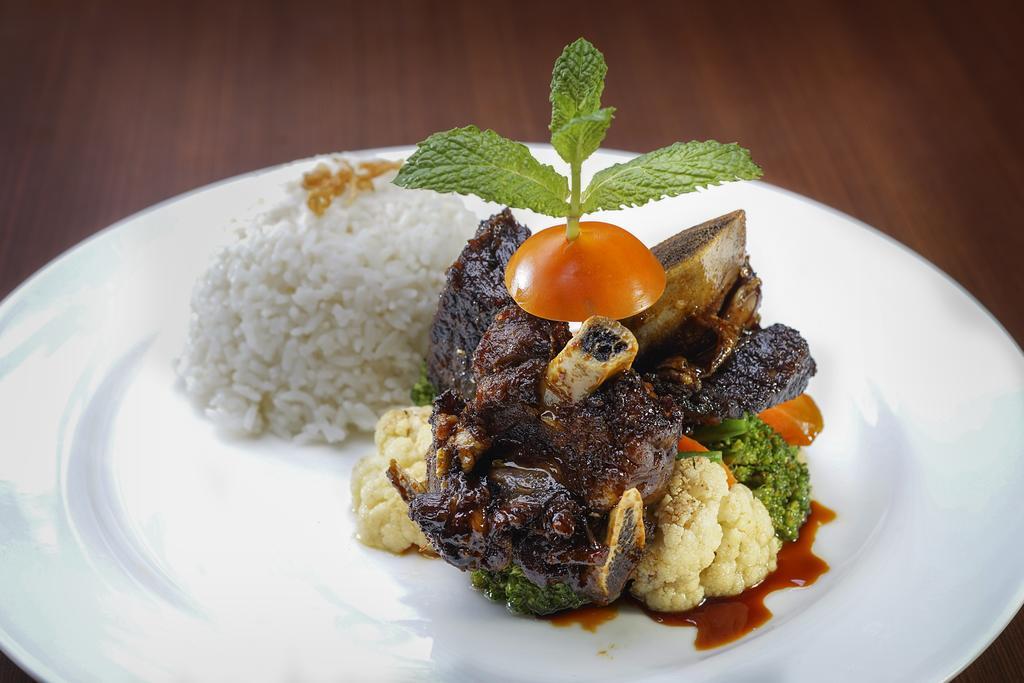 Cavinton Hotel Malioboro Yogyakarta By Tritama Hospitality Exterior foto
